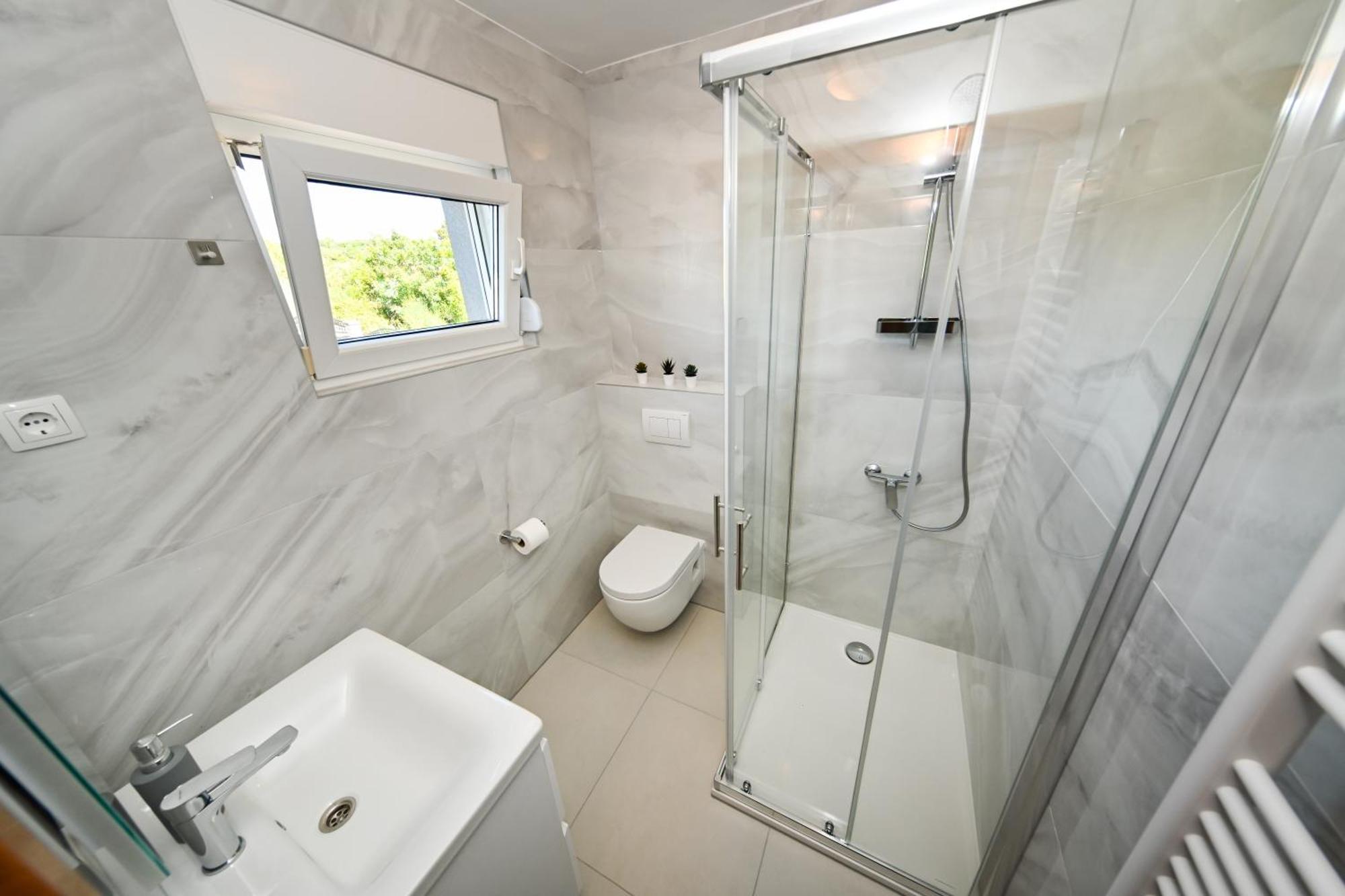 Appartement Gravic 1 *