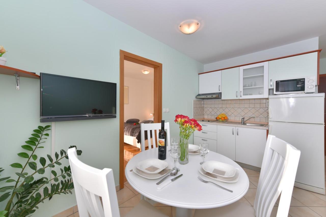 Apartman Gravic 1 *